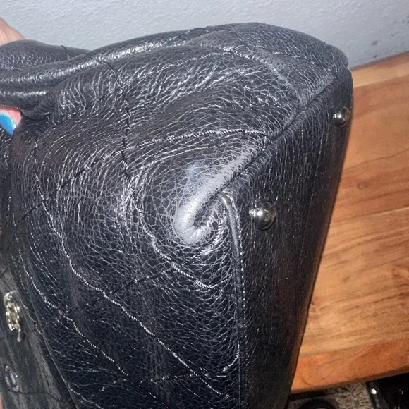 CHANEL On The Road Large Tote - Picture 10 of 15